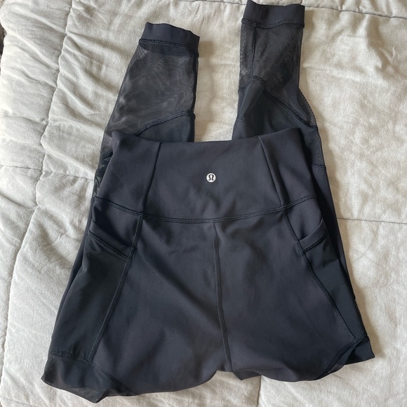Lululemon Forget the Sweat 25” Leggings in black size 6 - Picture 2 of 6